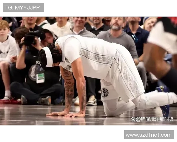 猛龙与独行侠激战正酣NBA赛季精彩对决引发球迷热议与期待